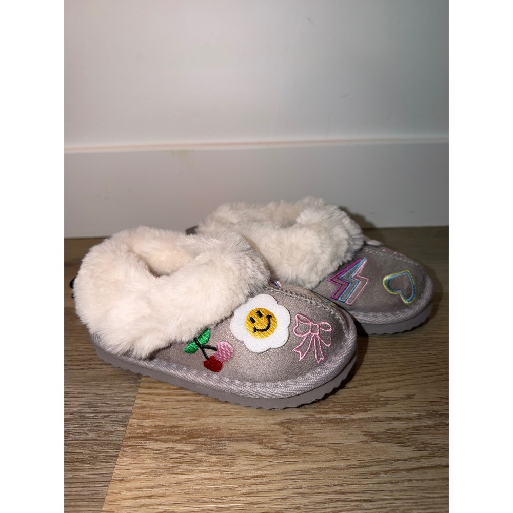 Girl slipper with faux fur trim 9/10